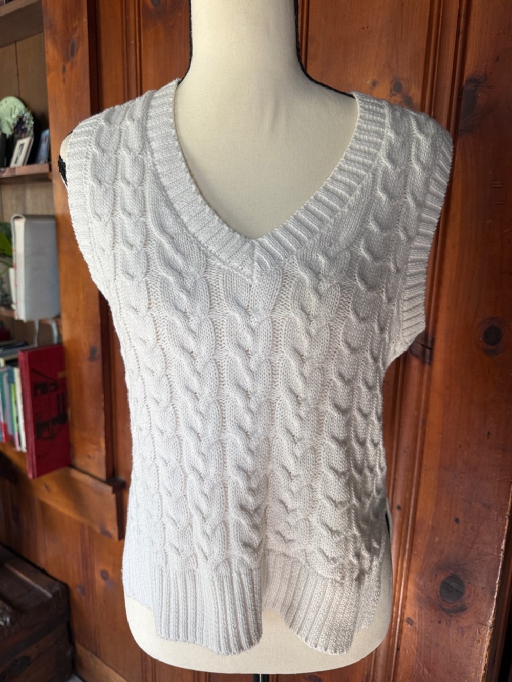 Vintage cupcakes & cashmere Cream Cable Knit V-Neck Sweater Vest